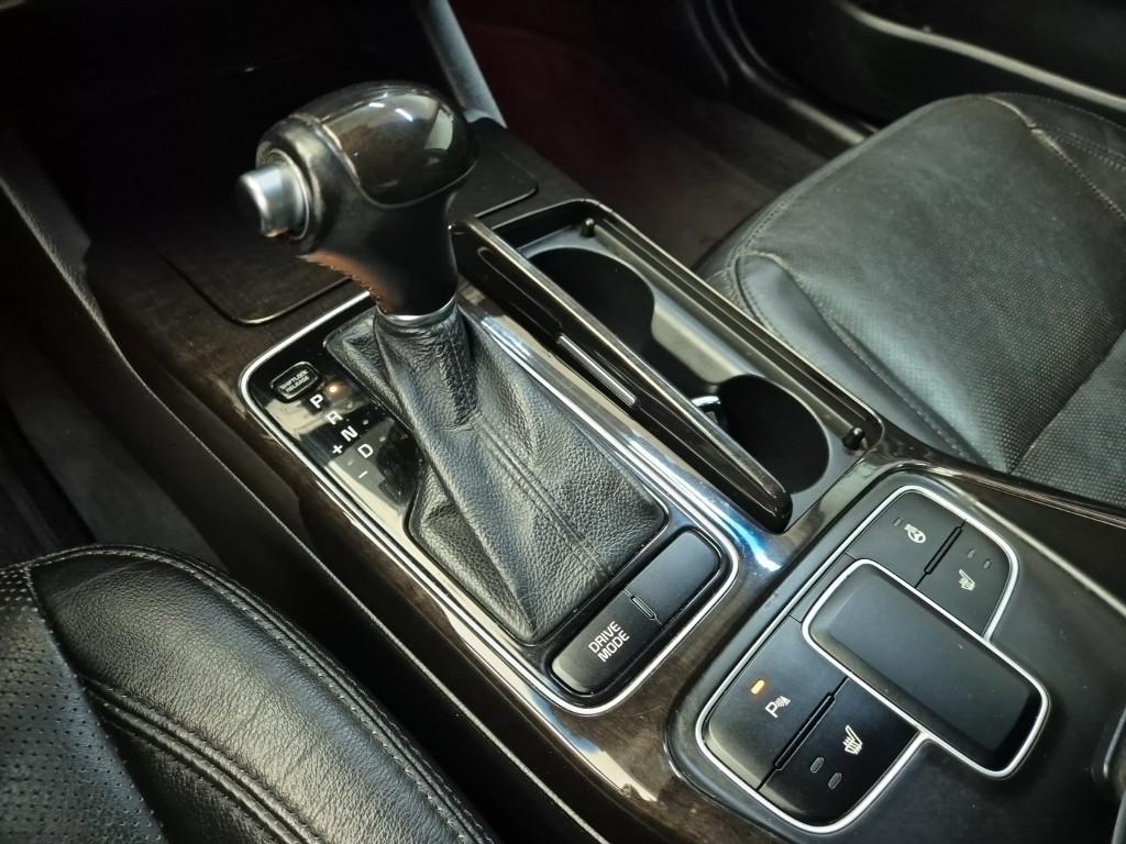 Kia K7 Prestige 2.4 GDI 9