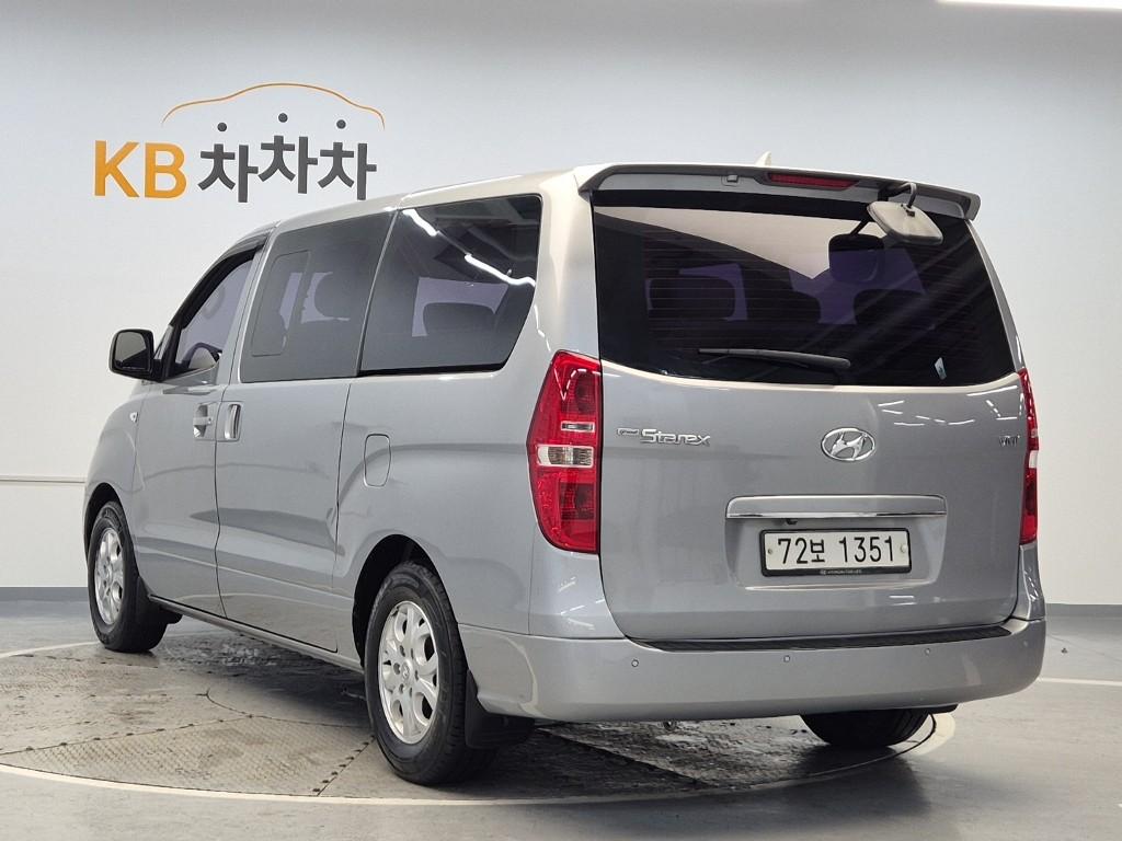 Hyundai Starex Grand CVX Luxury 2.5 VGT/ WGT Wagon 3