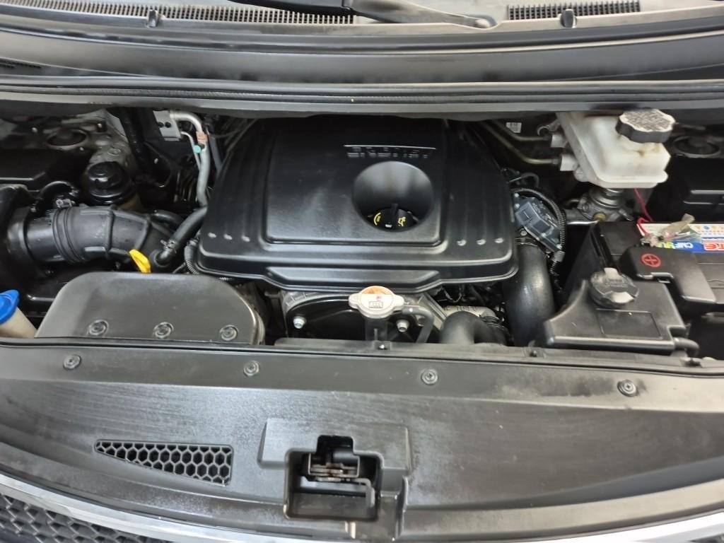 Hyundai Starex Grand CVX Luxury 2.5 VGT/ WGT Wagon 6