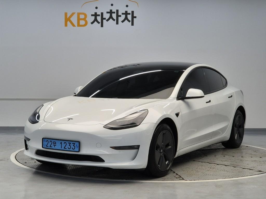 Tesla Model 3 EV AWD