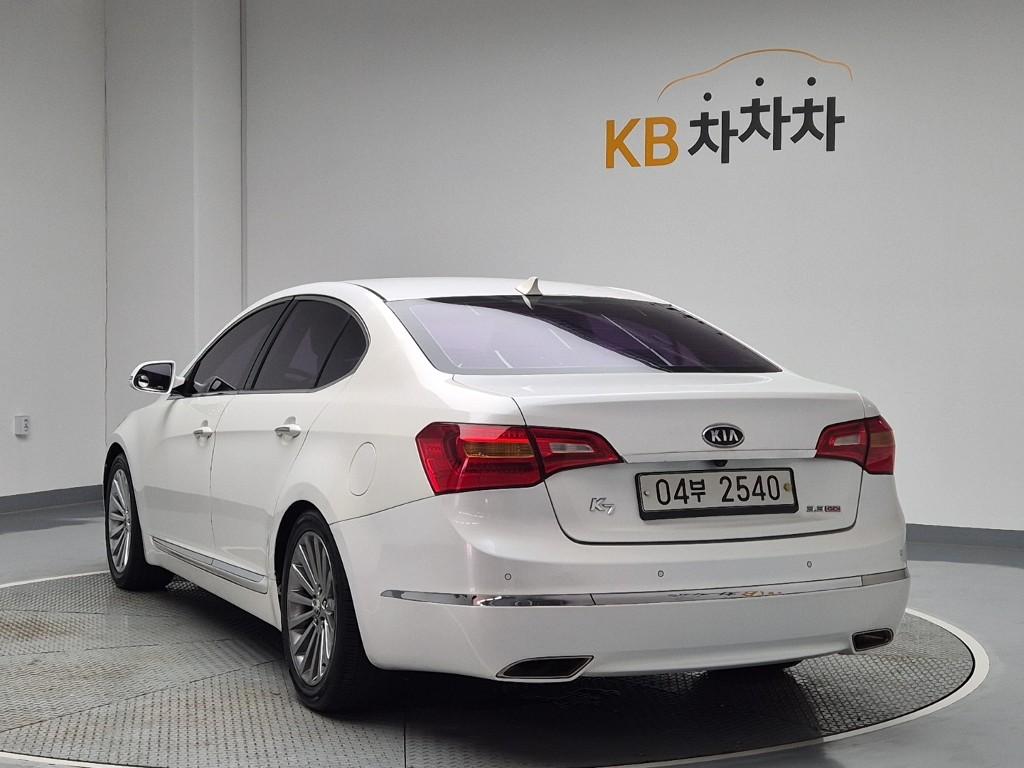 Kia K7 Prestige Luxury 3.0 LPI 3