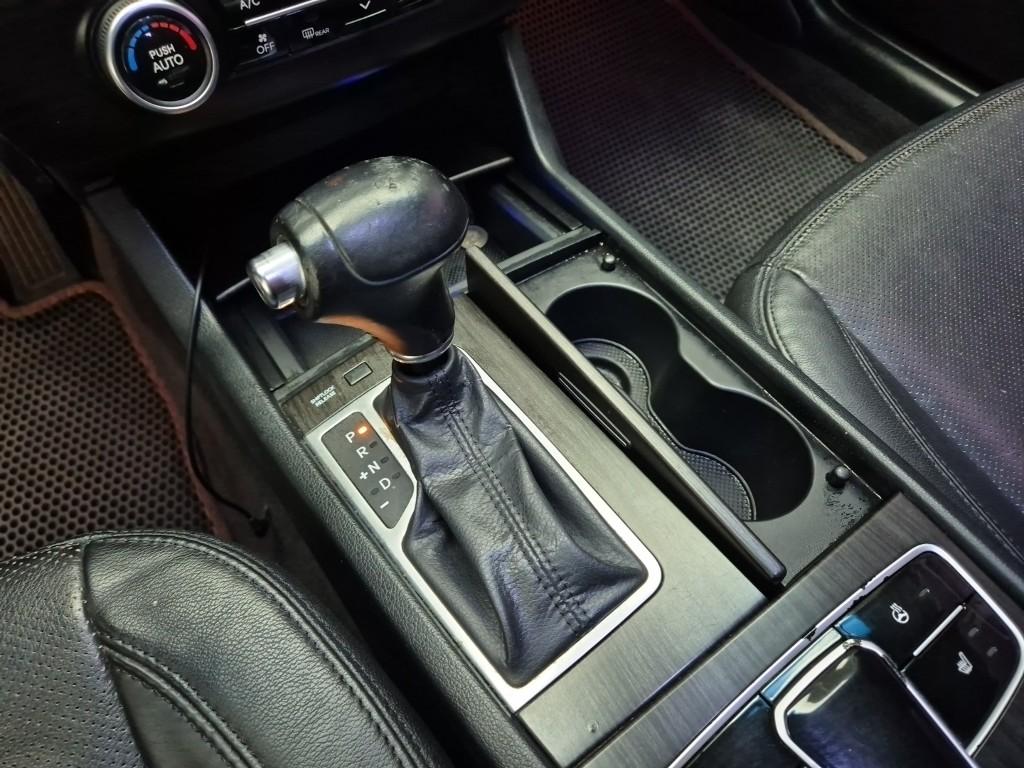 Kia K7 Prestige Luxury 3.0 LPI 9