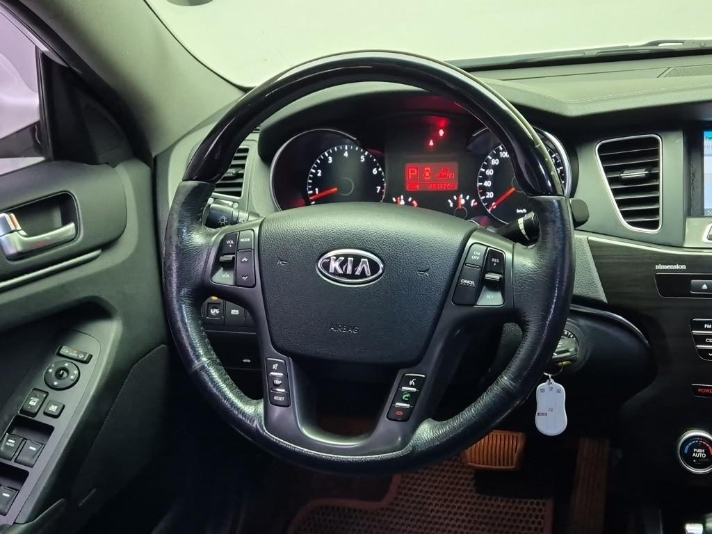 Kia K7 Prestige Luxury 3.0 LPI 10