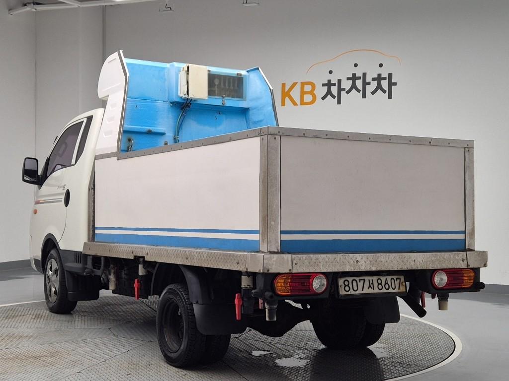 Hyundai Porter II Long Wheelbase Super Long Wheelbase Super Cab 3