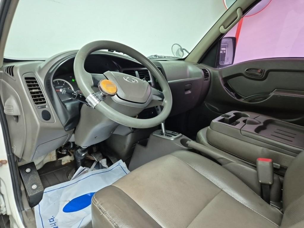Hyundai Porter II Long Wheelbase Super Long Wheelbase Super Cab 7