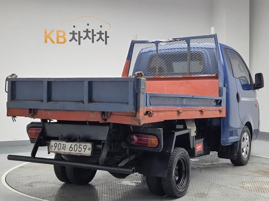 Hyundai Porter II 2WD Long Wheelbase Super Cab 2WD 4