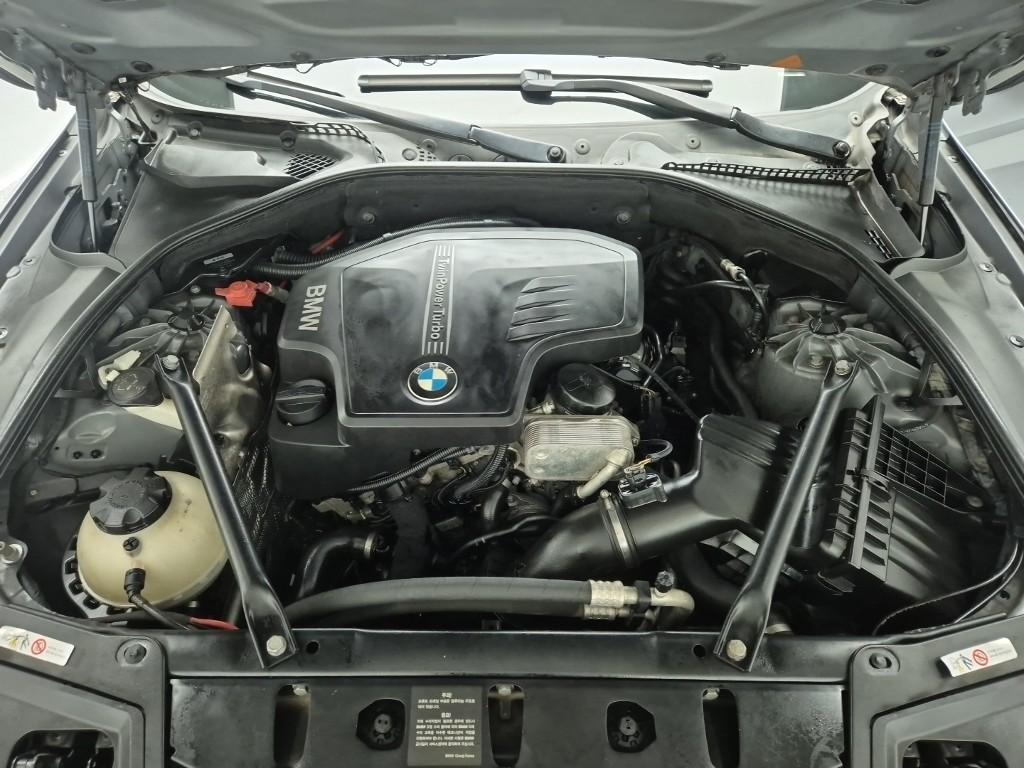 BMW 5 Series 2014 photo 5