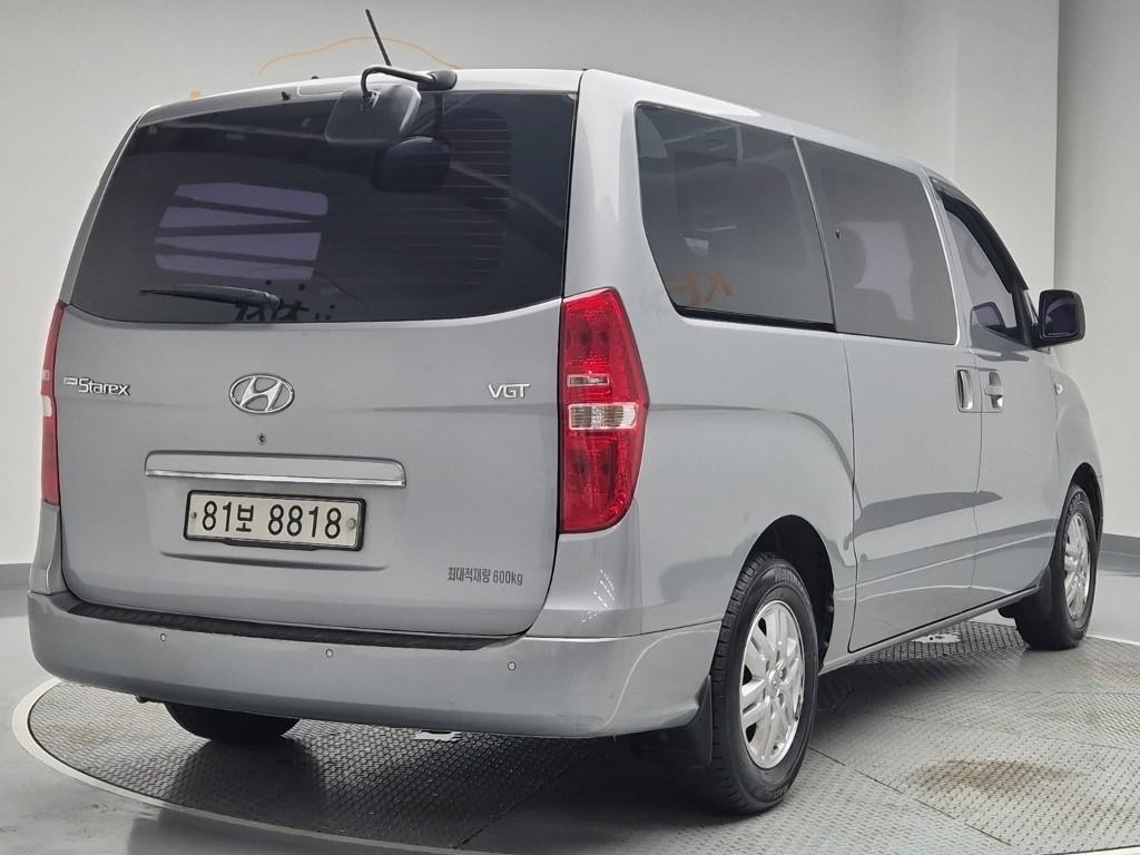 Hyundai Starex Grand Smart 2.5 VGT/ WGT 5 Van 4