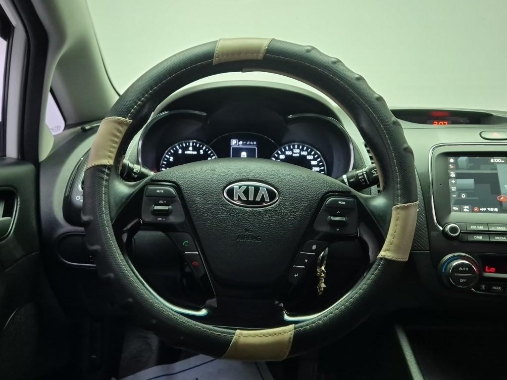 Kia K3 Trendy Gamma 1.6 GDI 10
