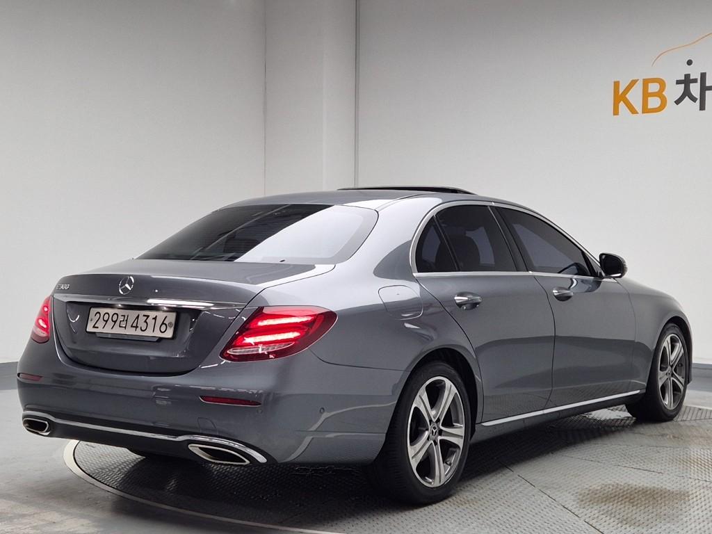 Mercedes-Benz E-Class 5 Generation Avantgarde E300 — фото 3