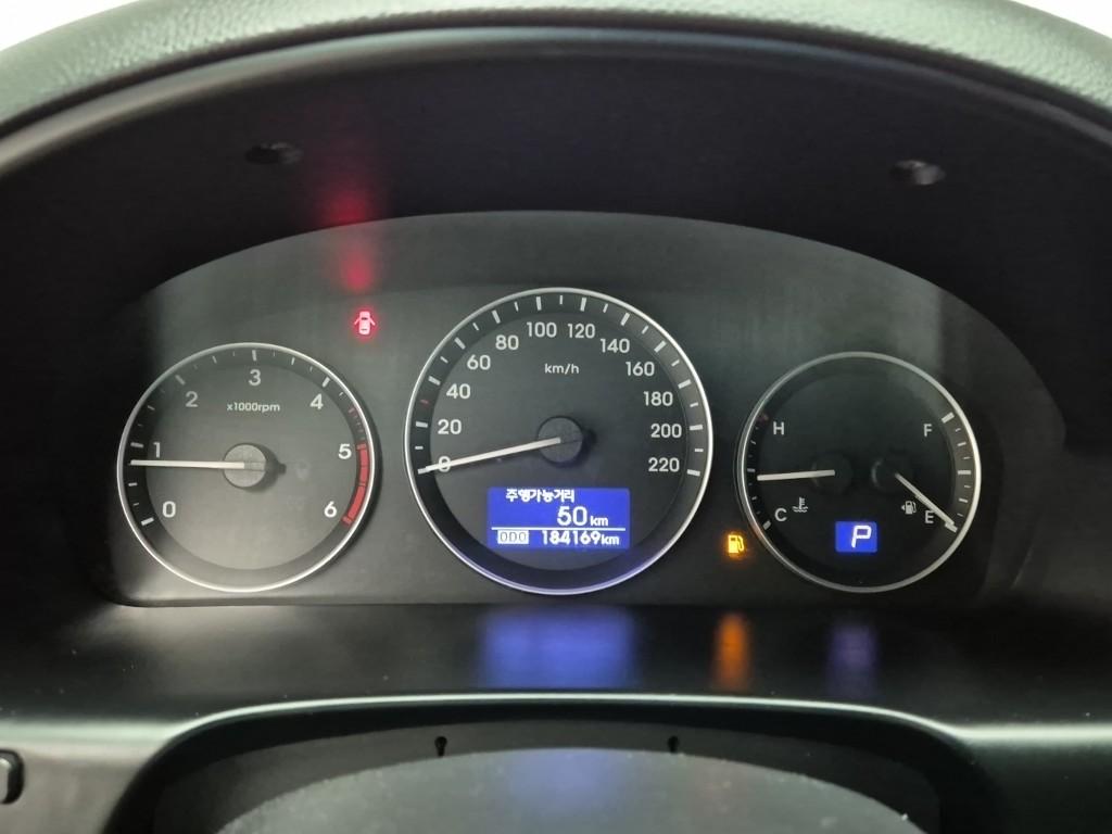 Hyundai Starex Grand Smart 2.5 VGT/ WGT 5 Van 7