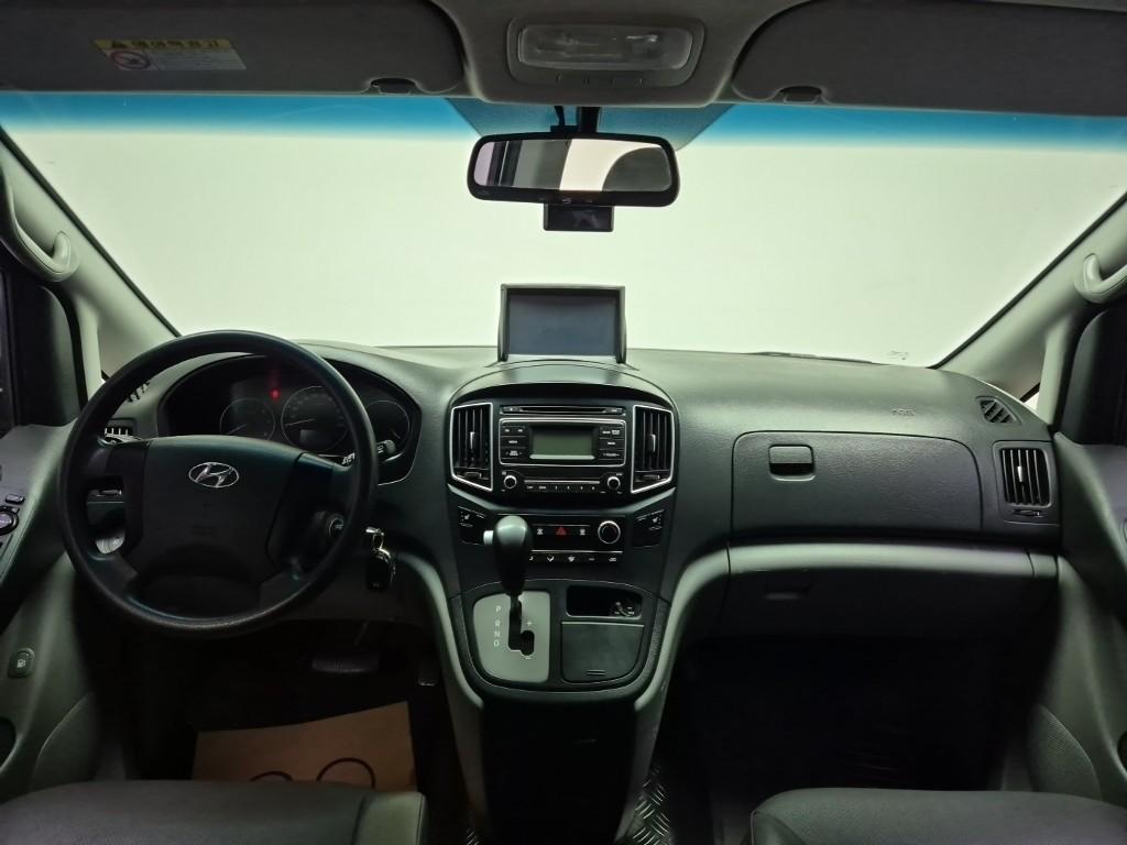 Hyundai Starex Grand Smart 2.5 VGT/ WGT 5 Van 8