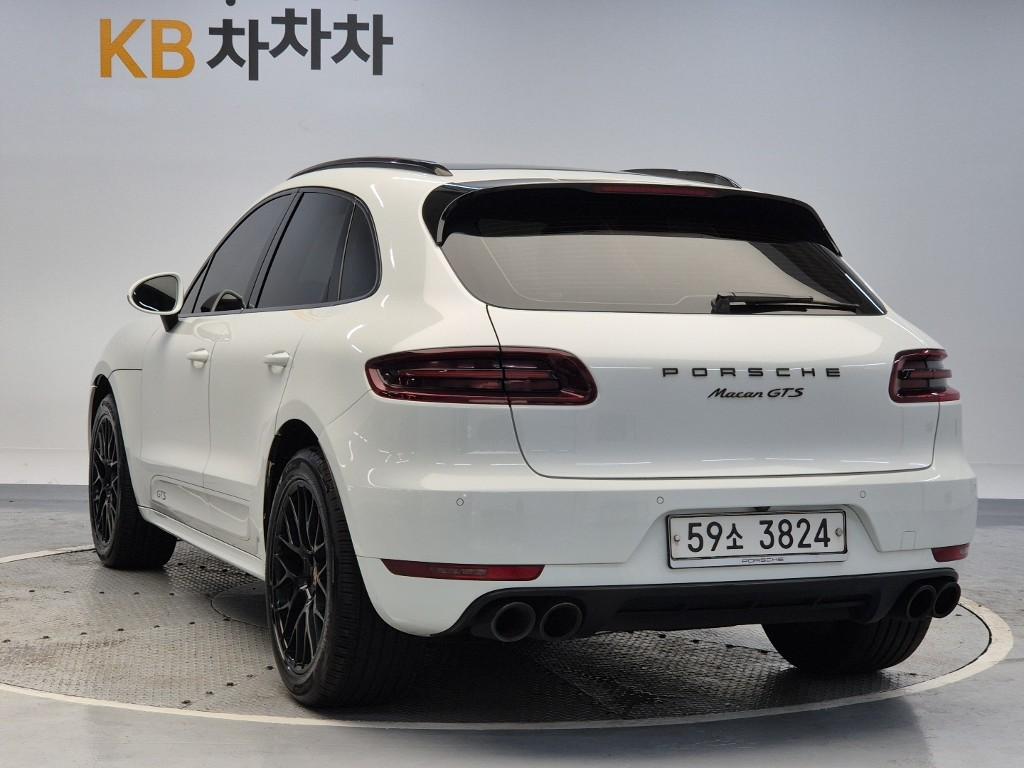 PORSCHE Macan 3.0 GTS