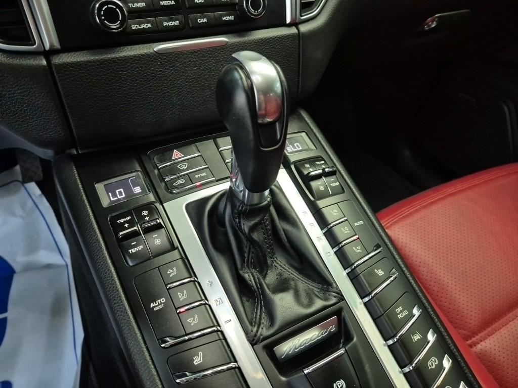PORSCHE Macan 3.0 GTS