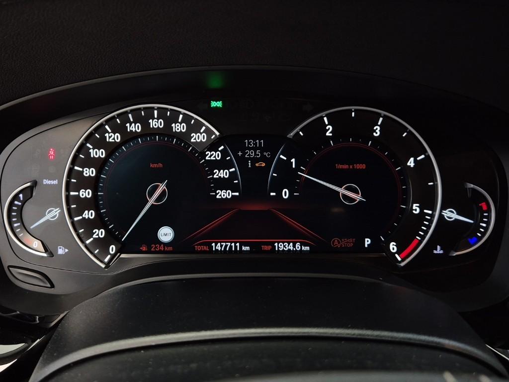 BMW 5 Series Luxury Line Special 520d Luxury 7