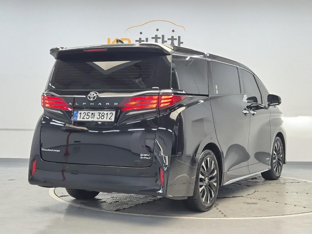 Toyota Alphard 2.5 HEV AWD 4