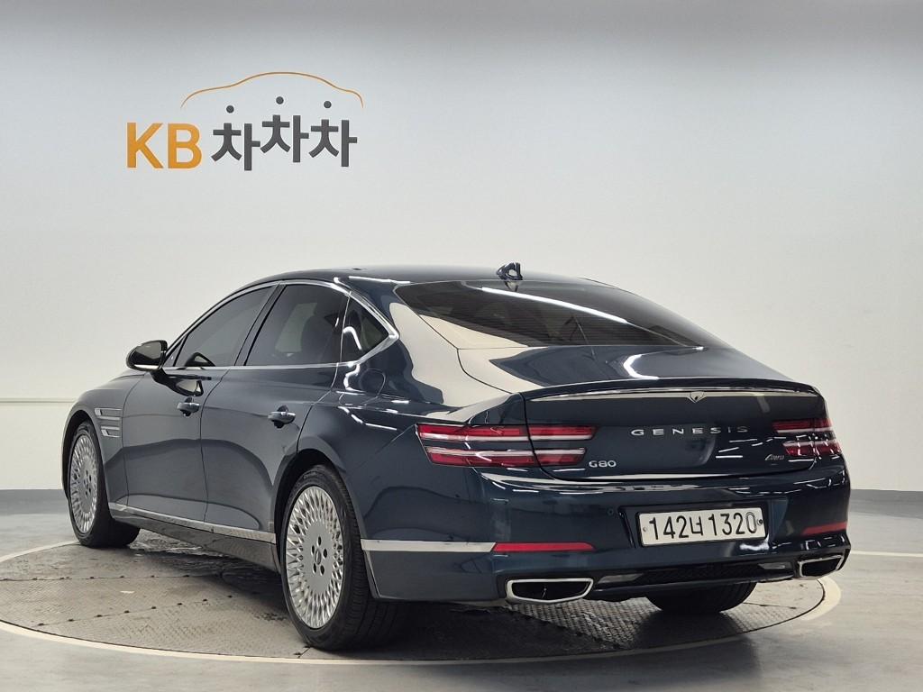 Genesis G80 2021 photo 2