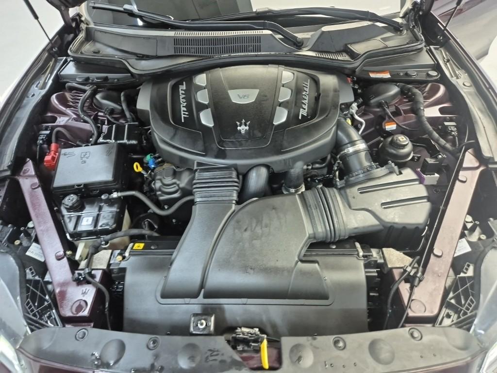 MASERATI Quattroporte (6th Generation) 3.0 Diesel