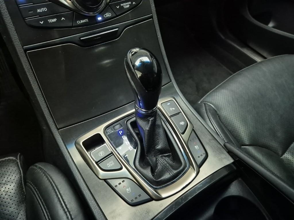 Hyundai Grandeur HG Exclusive HG 300 9