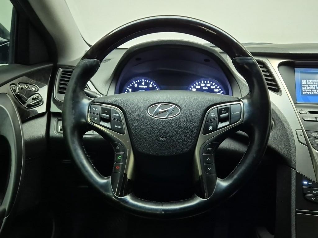 Hyundai Grandeur HG Exclusive HG 300 10