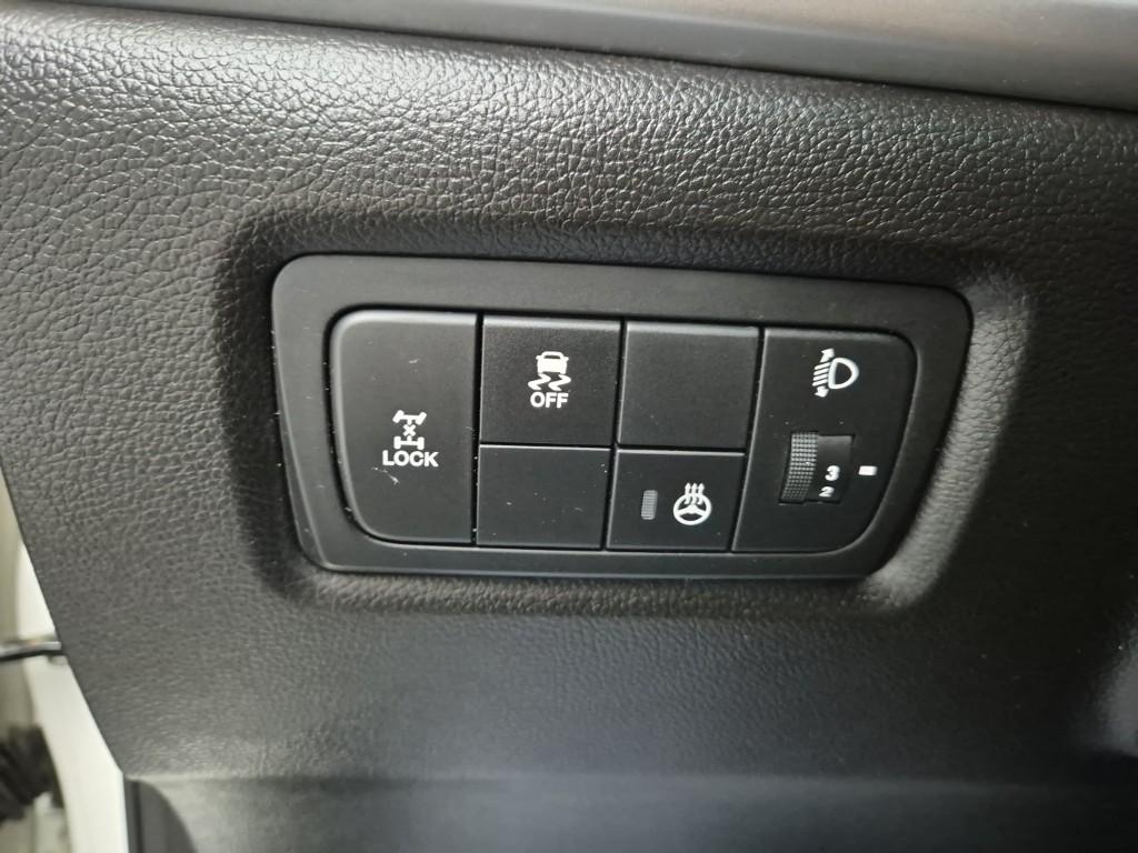 KG Mobility (Ssangyong) Korando New C RX Premium 2.2 AWD - фото 18