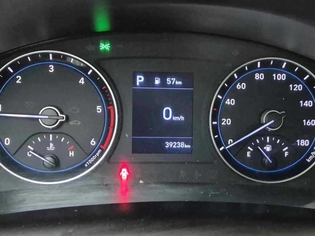 Hyundai Porter II Low Fixed Floor Long Wheelbase Super Cab 6