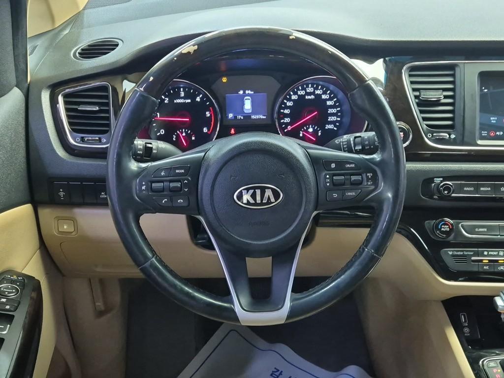 Kia Carnival President R 2.2 E-VGT Limousine 10