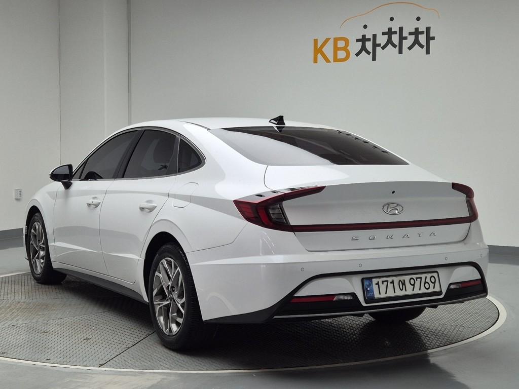 Hyundai Sonata DN8 Premium Family Smart Stream Gasoline 2.0 — фото 2