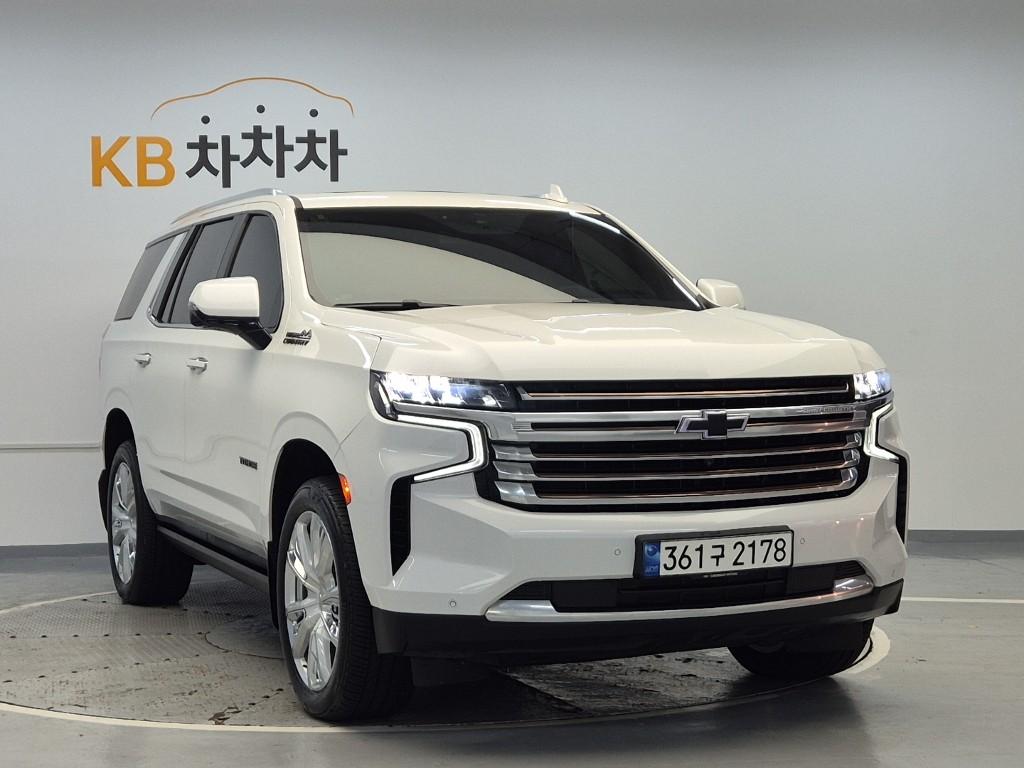 Chevrolet Tahoe Dark Night 6.2 Gasoline 5