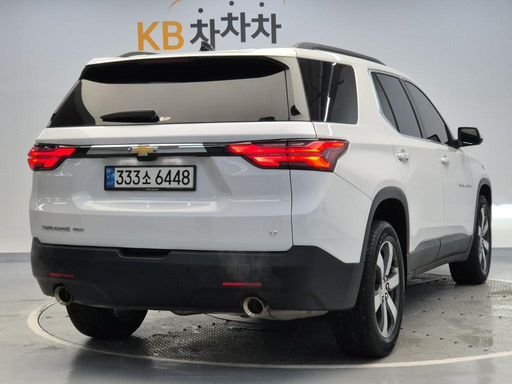 Chevrolet Traverse 2023 photo 3
