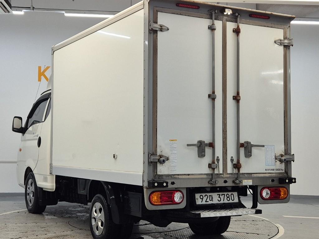 Hyundai Porter II Super Cab Twin Comp High Refrigerated Truck Long Wheelbase Super Cab 3