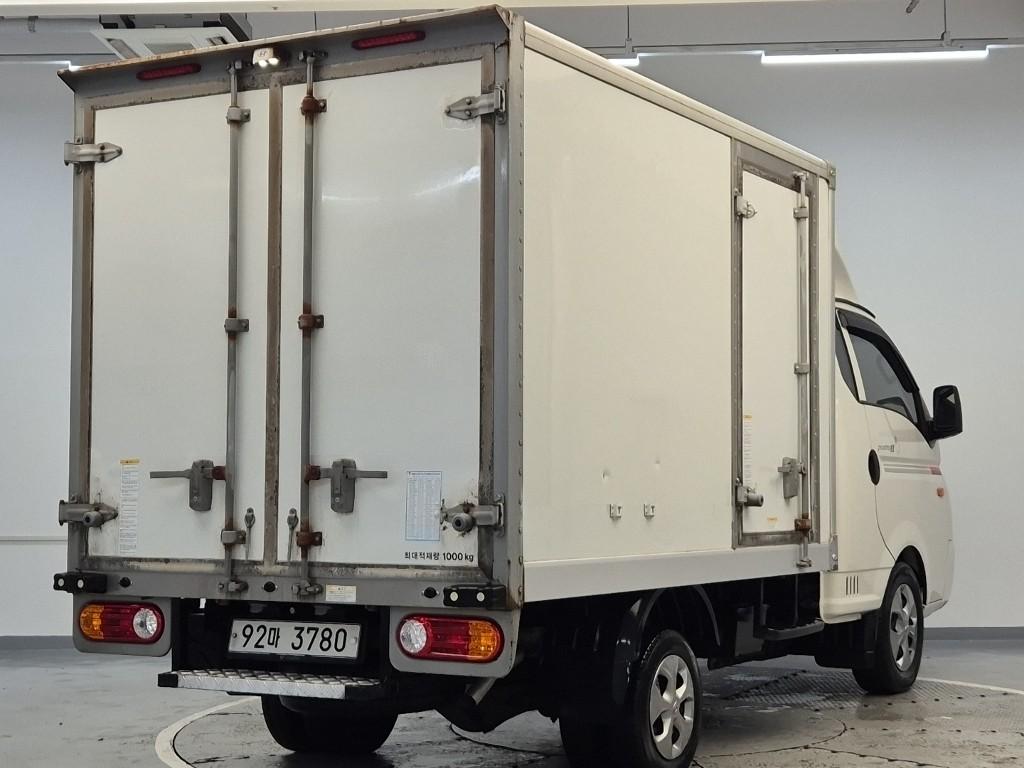 Hyundai Porter II Super Cab Twin Comp High Refrigerated Truck Long Wheelbase Super Cab 4