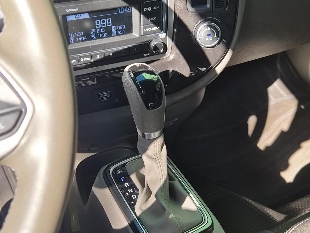 Hyundai Porter II Deluxe Extended Type 8