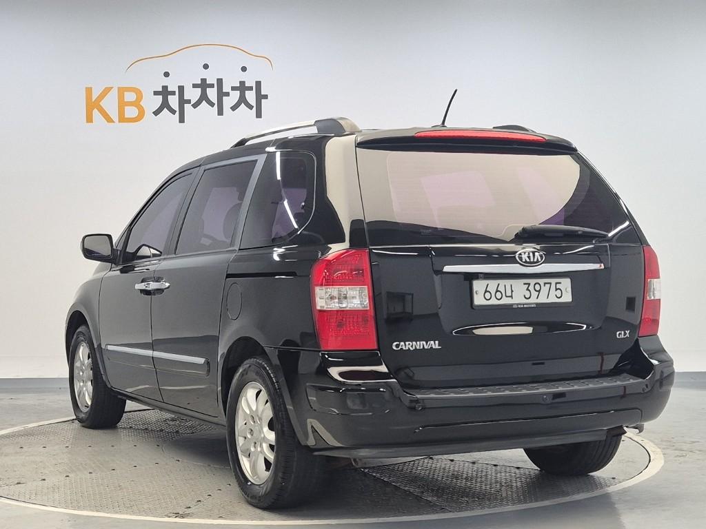 Kia Carnival R GLX Top Model R2.2 E-VGT 3