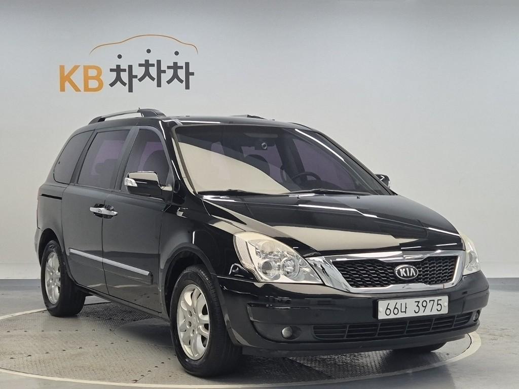 Kia Carnival R GLX Top Model R2.2 E-VGT 5