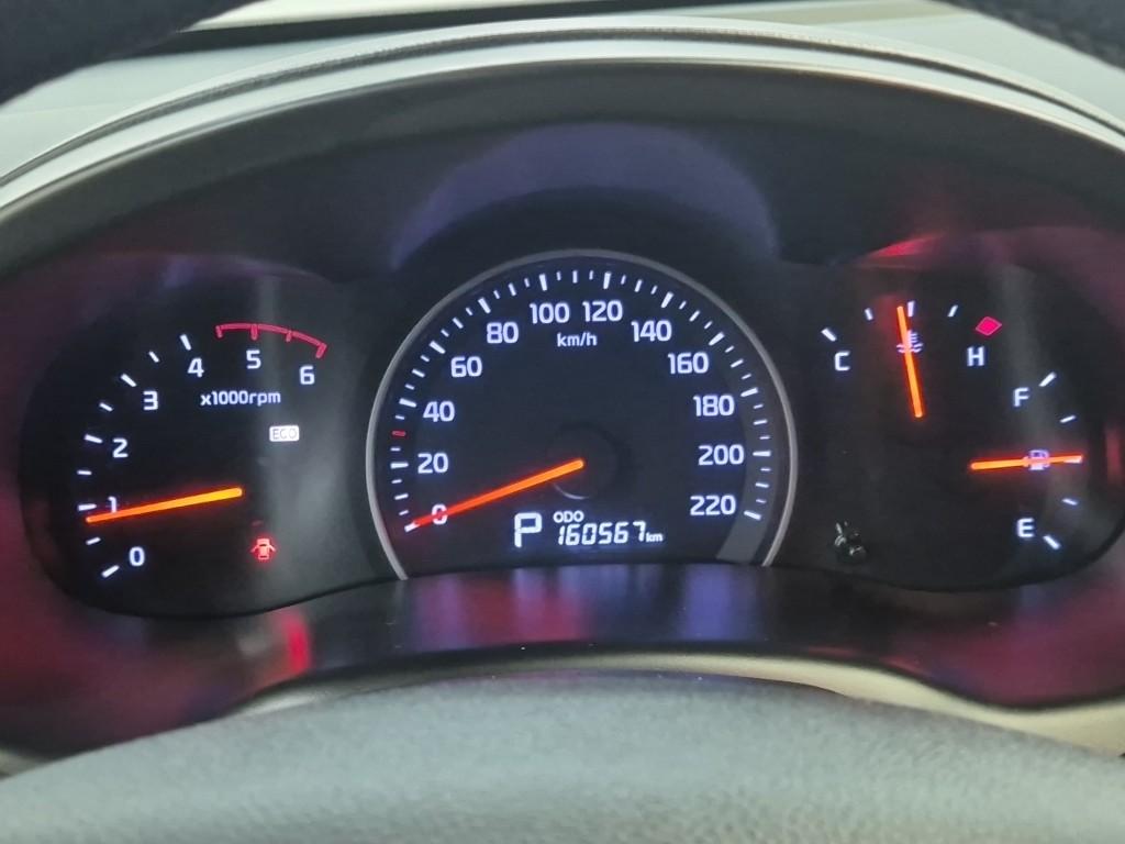 Kia Carnival R GLX Top Model R2.2 E-VGT 7