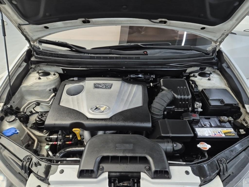 Hyundai Avante Hybrid Pack I4 LPi DOHC 6