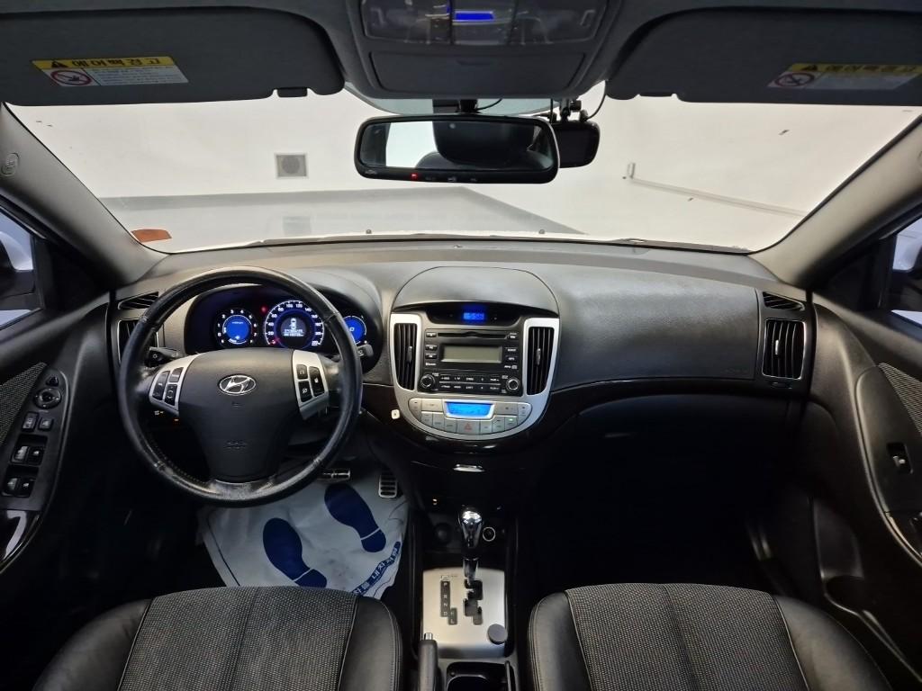 Hyundai Avante Hybrid Pack I4 LPi DOHC 8