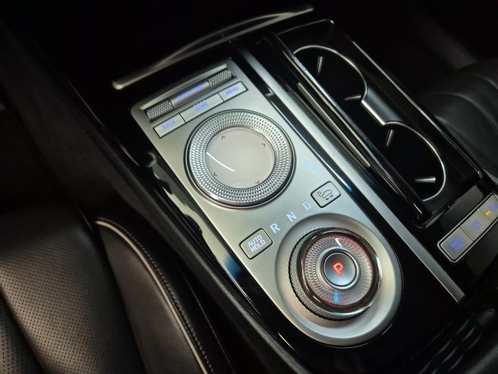 Genesis G80 The Base Type Gasoline 2.5 Turbo AWD 9