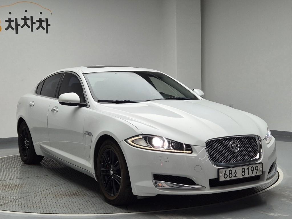 Jaguar XF Luxury 2.2D 5