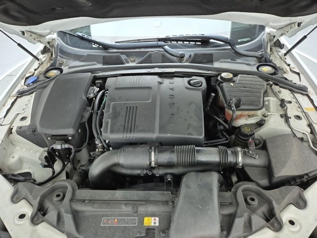 Jaguar XF Luxury 2.2D 6