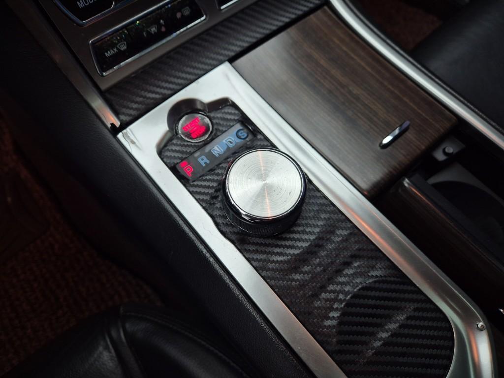 Jaguar XF Luxury 2.2D 9