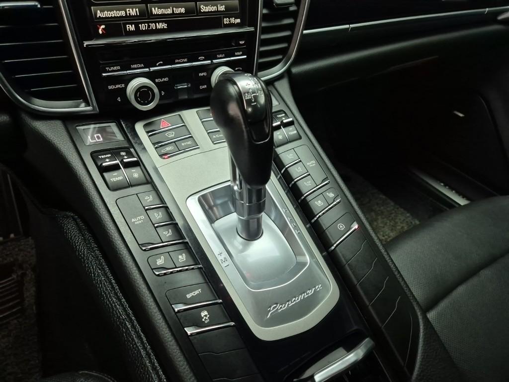PORSCHE Panamera 3.0 Diesel