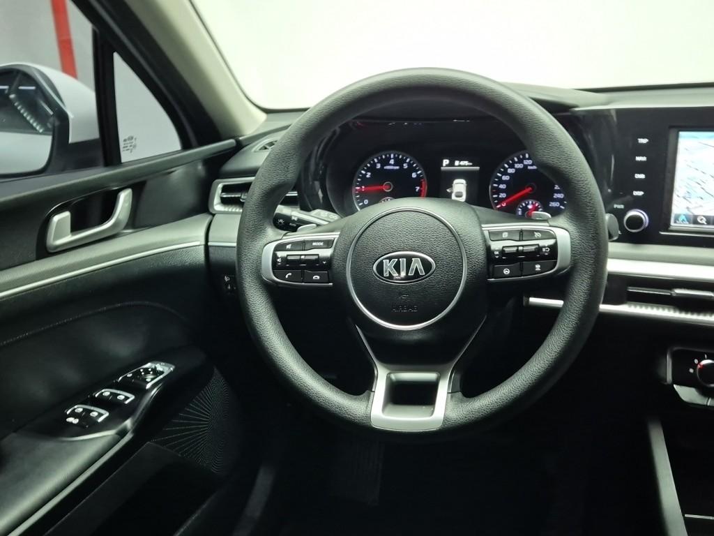 Kia K5 New DL3 Trendy 2.0 Gasoline 10