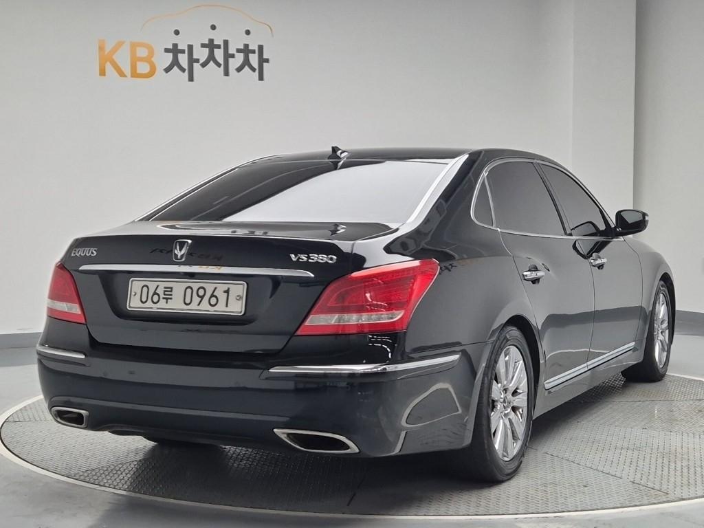 HYUNDAI Ecuus (New Model) VS380