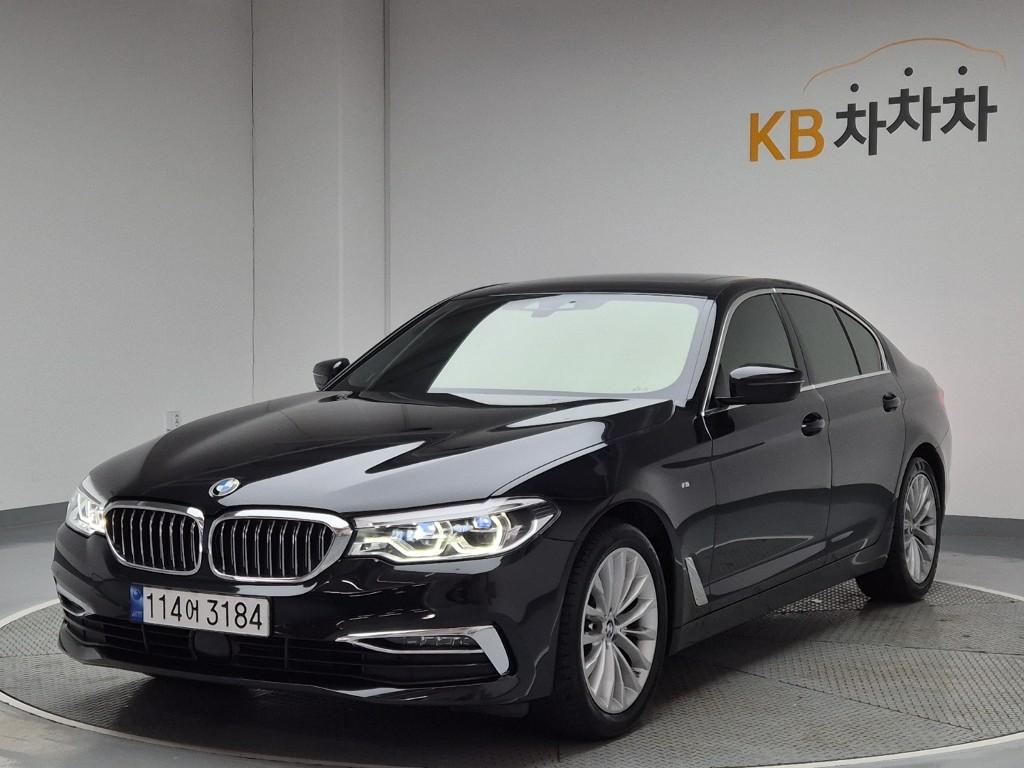 BMW 5 Series Luxury Line Plus 520d Luxury 2