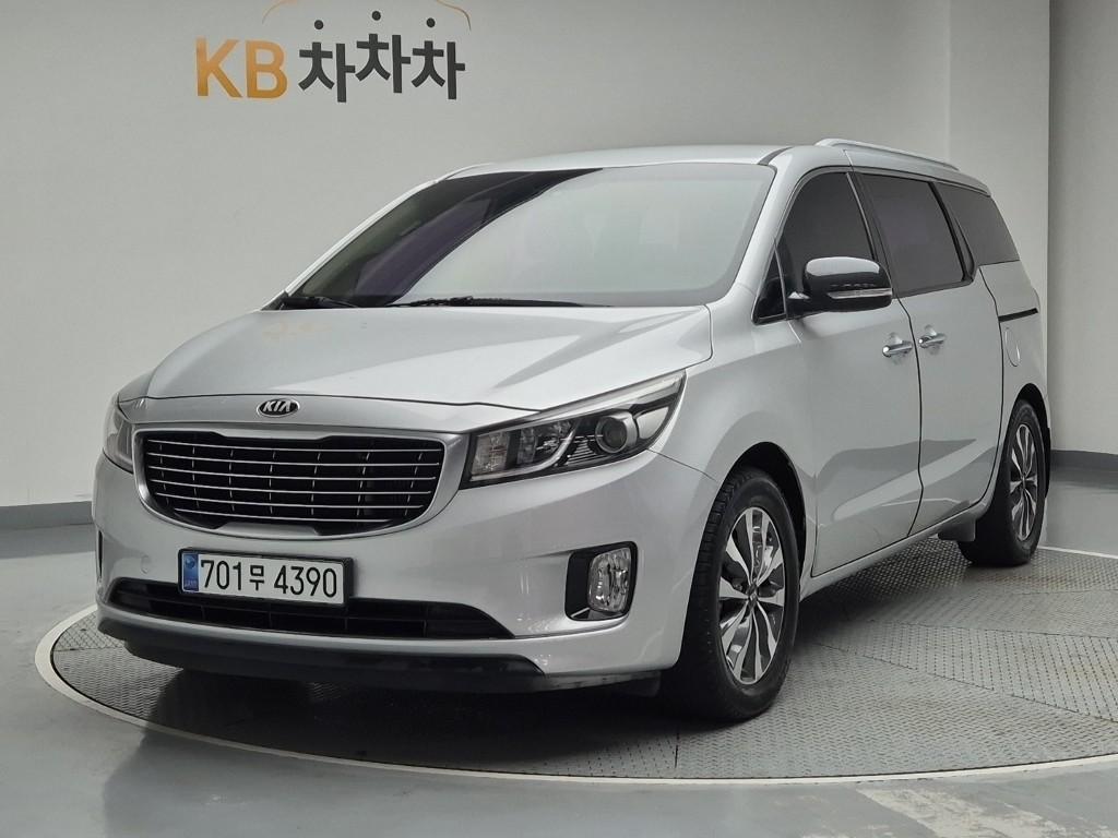 Kia Carnival Luxury R2.2 E-VGT