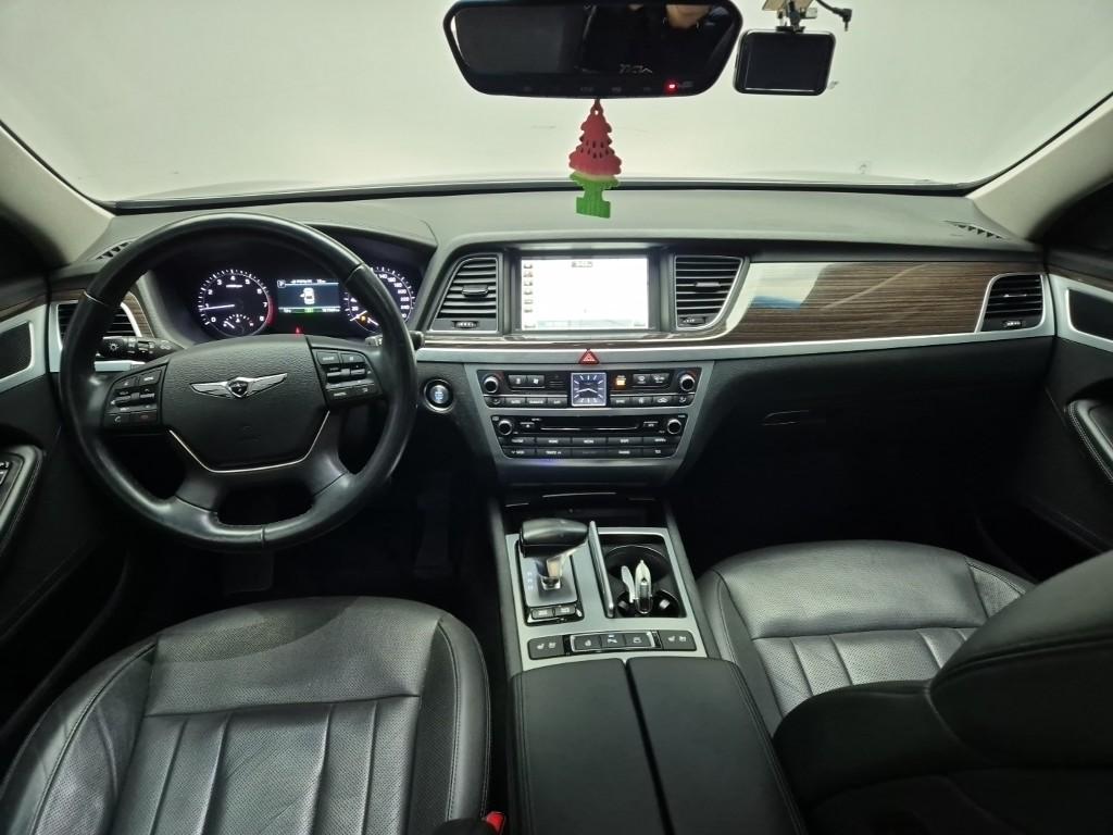 Genesis G80 Luxury 3.3 V6 GDi 8