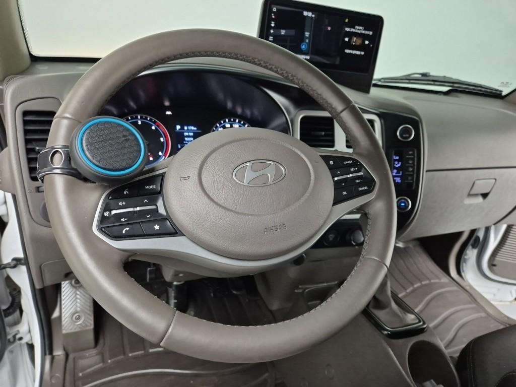 Hyundai Porter II LPG Powergate LPG Fixed Floor Powergate Long Wheelbase Super Cab 9