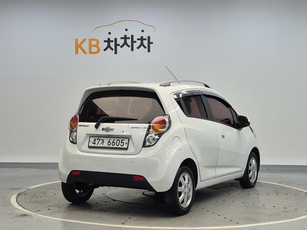 Chevrolet Spark LS Star Gasoline 4